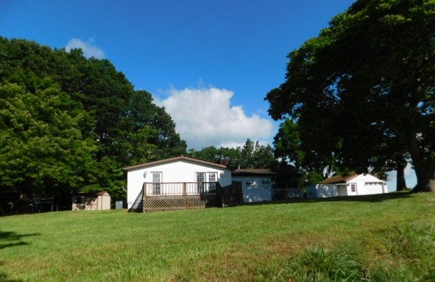 2955 Orchard Road, Ballard, WV 24918