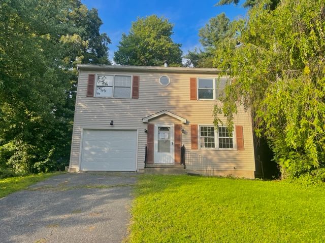 61 Oxford Way, Torrington, CT 06790