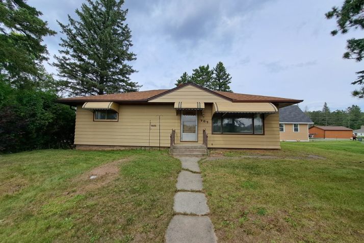 707 Main St, Tower, MN 55790