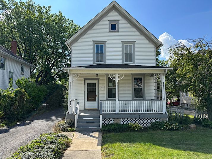 229 W Ash St, Lombard, IL 60148