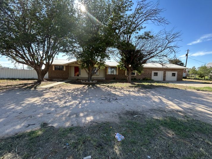 640 SE 2401, Andrews, TX 79714