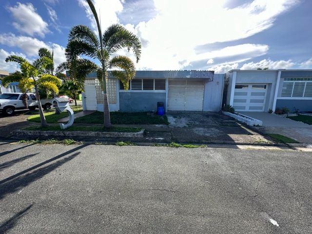 Eb13 Tillo St, Bayamon, PR 00961