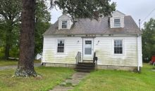 58 West Elderkin Av Groton, CT 06340