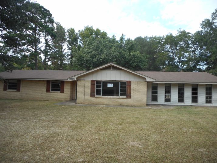 930 E 3rd Ave, Foreman, AR 71836