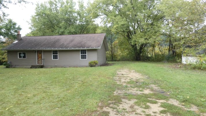 53356 State Hwy 60, Wauzeka, WI 53826