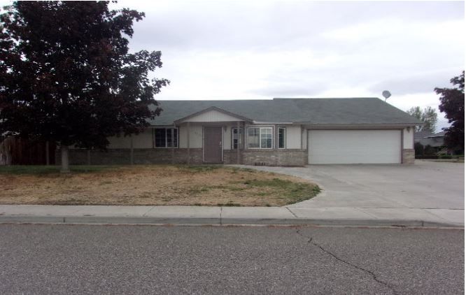 4660 Poppy St, West Richland, WA 99353