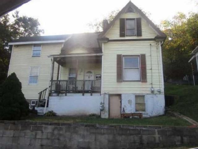 231 SENECA ST, Turtle Creek, PA 15145