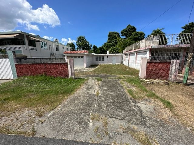 713 Canaro St, Toa Baja, PR 00949