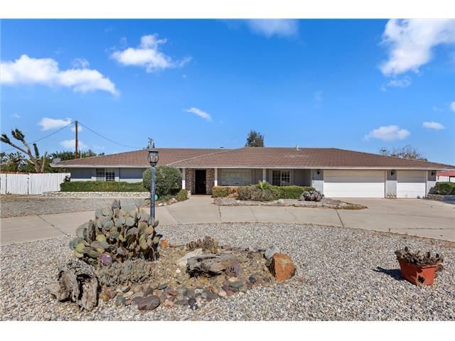 13052 Quapaw Rd, Apple Valley, CA 92308