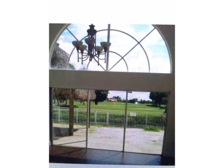 10578 NW 51st St, Miami, FL 33178