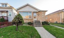 6249 W ADDISON ST Chicago, IL 60634