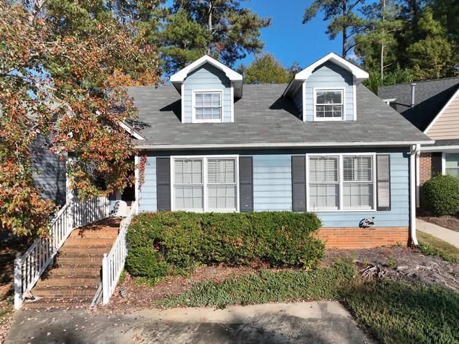 21 HONEYSUCKLE TER, Spartanburg, SC 29307