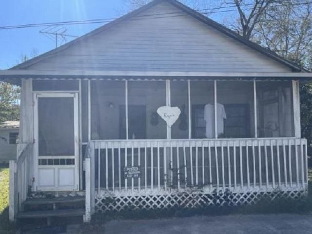 26 GREEN CT, Williston, SC 29853